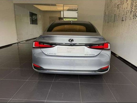 Lexus ES Lexus ES 300h Business MY25