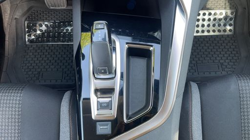 Peugeot 5008 1.5 BlueHDi 130 EAT8 - Active Business – 2019 – 138653 km – Diesel – Boîte Automatique — photo 21