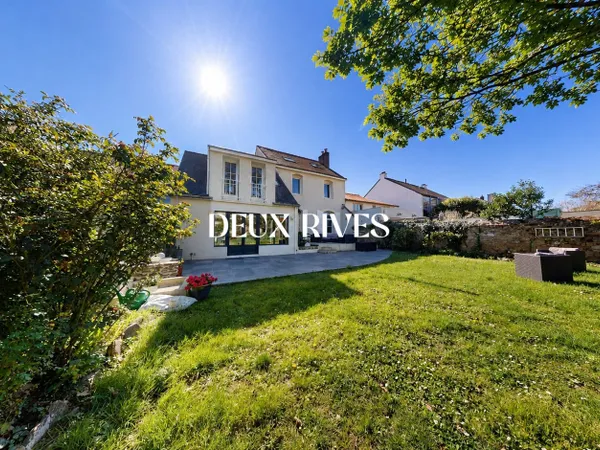 Très belle maison - 217 m2 - 6 pièces - Longchamp - Parcelle 5