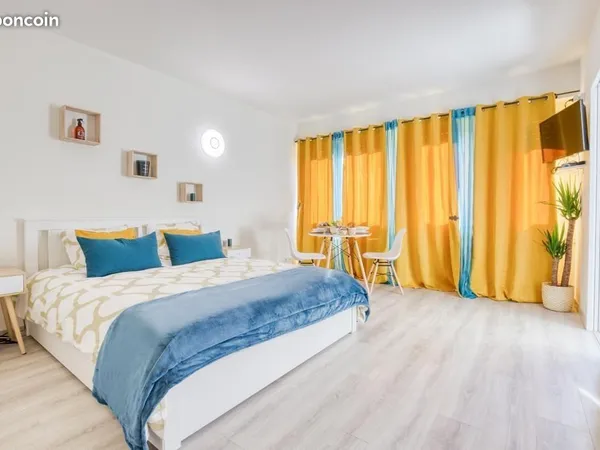 Studio 1 pièce 27 m²