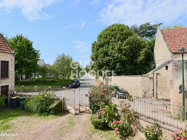 Propriété 10 pièces 236 m²