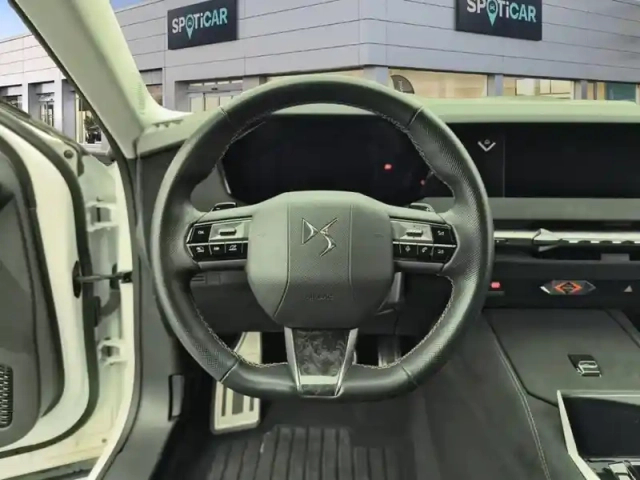 Ds Ds 4 bluehdi 130 eat8 performance line+ — photo 12