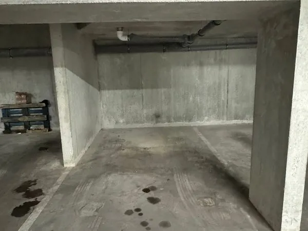 Place parking a vendre 12000 euros