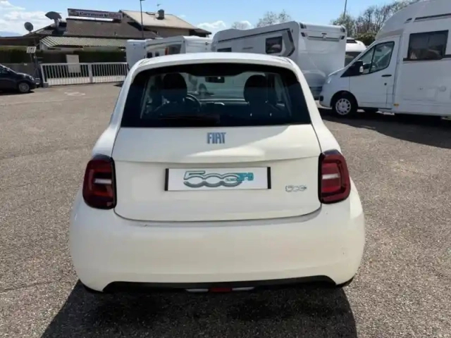 Fiat 500 e 95ch action — photo 6