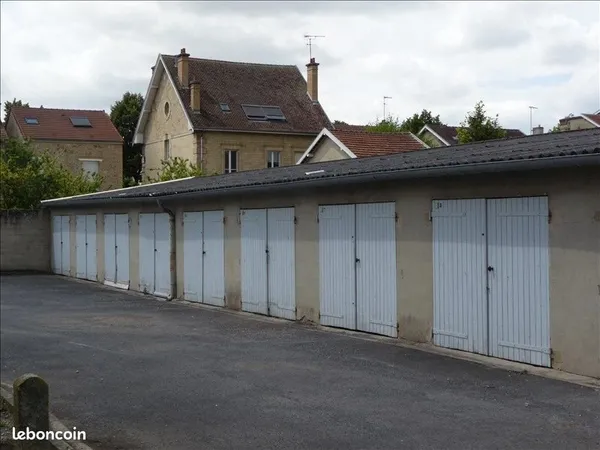 Parking/box CHALONS EN CHAMPAGNE
