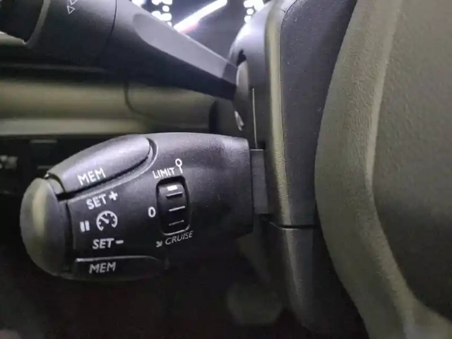Citroën C3 puretech 110 s&amp;s eat6 — photo 25