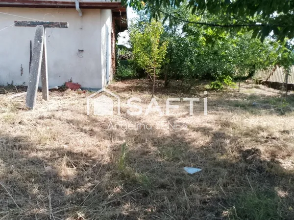 Ensemble immobilier comprenant 3 logements