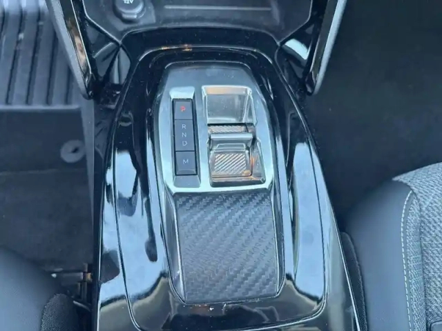 Peugeot 208 hybrid 100 e-dcs6 — photo 14