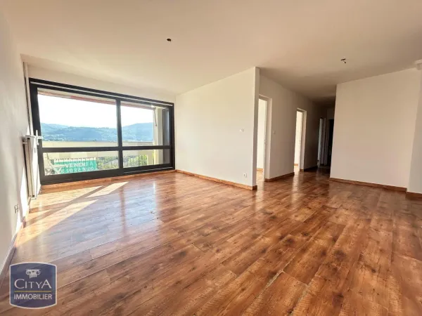 Appartement 4 pièces 77 m²
