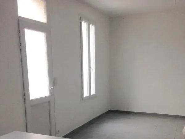 Location MAISON T3 indépendante - 52 m2 avec terrain clos