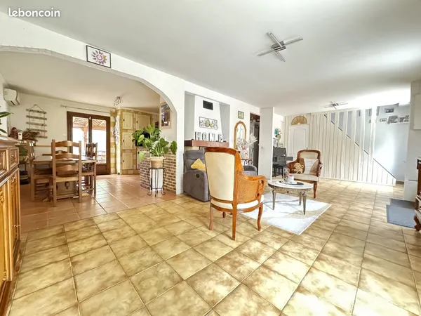 Maison 7 pièces 150 m²
