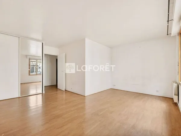 Studio 1 pièce 34 m²