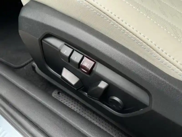 Mini Cooper 3 portes s 204ch favoured dkg7 — photo 9