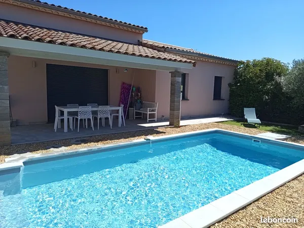 Villa récente t4 avec piscine