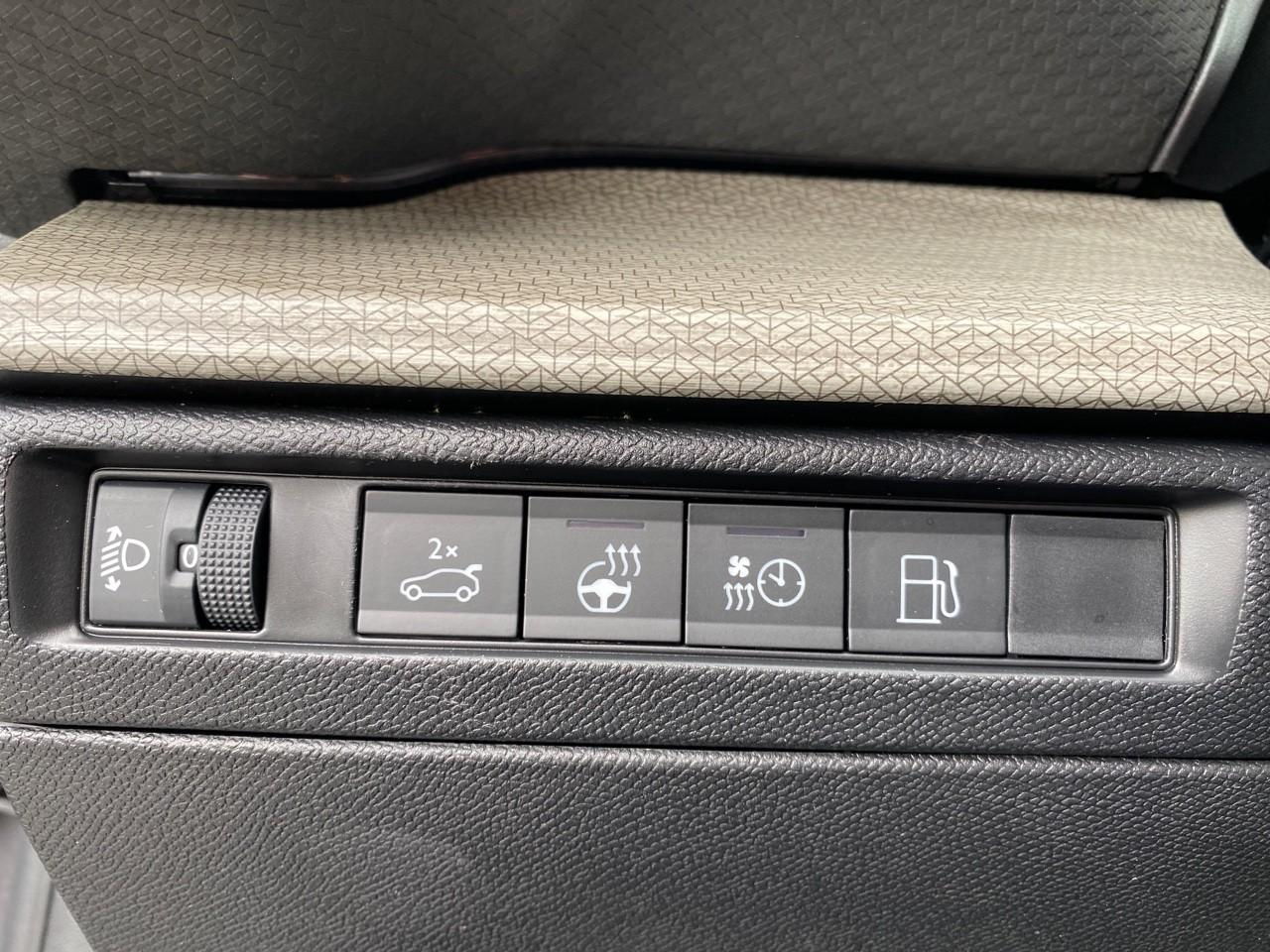 Citroën C5 X hybride rechargeable 225ch shine pack eeat8 — photo 17