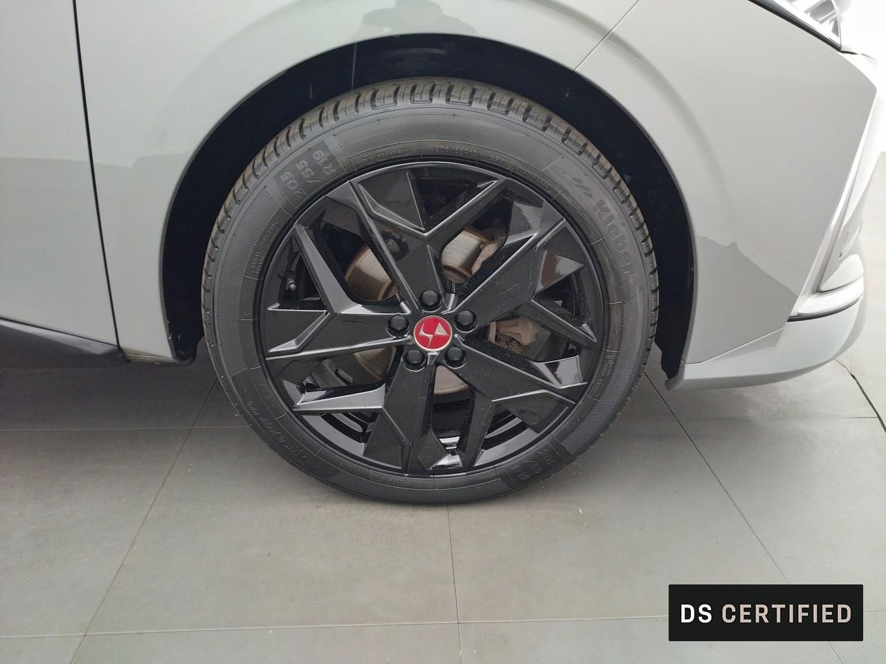 Ds Ds 4 bluehdi 130 eat8 performance line+ — photo 28