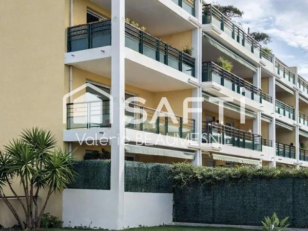 Appartement 4 pièces de 101 m² avec terrasse plein sud - Parfait état