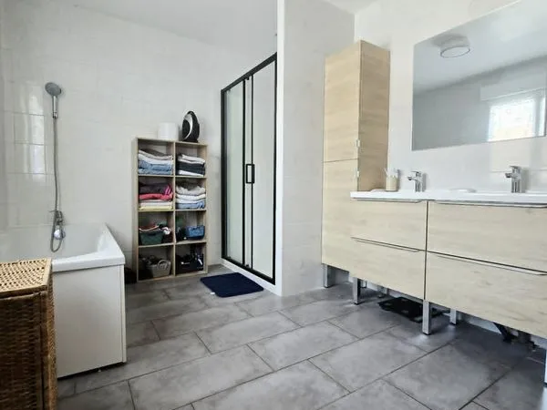 Maison 6 pièces 122 m²