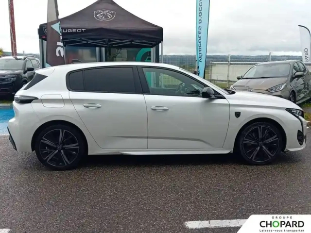 Peugeot 308 phev 225 e-eat8 — photo 32