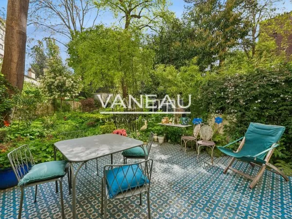 Paris XVIème - Jasmin - La campagne à Paris avec un jardin exceptionnel.