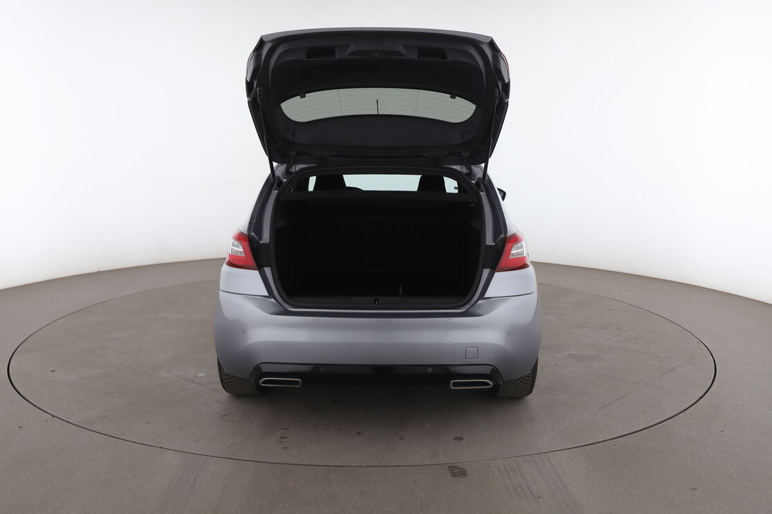Peugeot 308 1.2 PureTech GT Line — photo 15