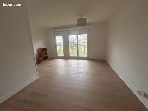 Studio 1 pièce 30 m²