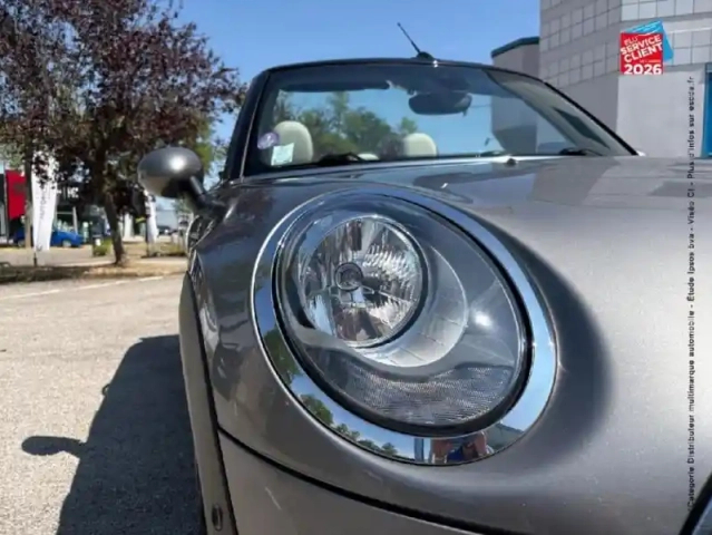 Mini Mini cabrio cooper 136ch bva — photo 14