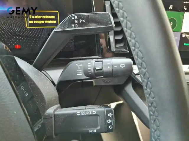 Renault Megane e-tech ev40 130ch standard charge — photo 22
