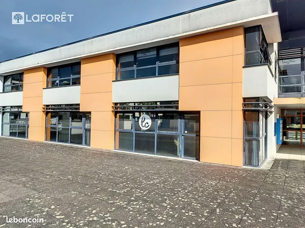 Bureaux 113 m² LORIENT