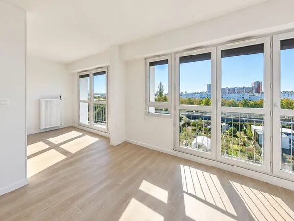 Tours centre proche tram -t4- 85m²- ed
