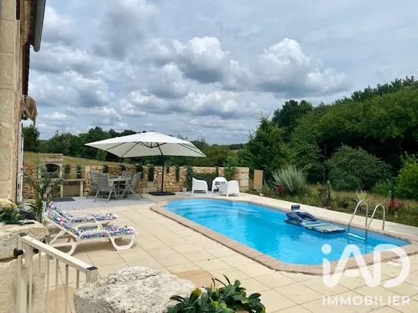 Maison 8 pièces 177 m²