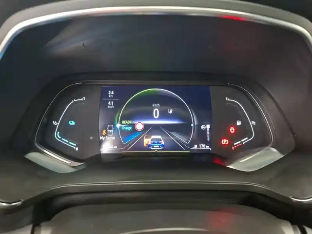 Renault Captur e-tech 145 - 21 — photo 21