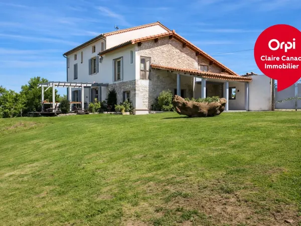 Maison 7 pièces 227 m²