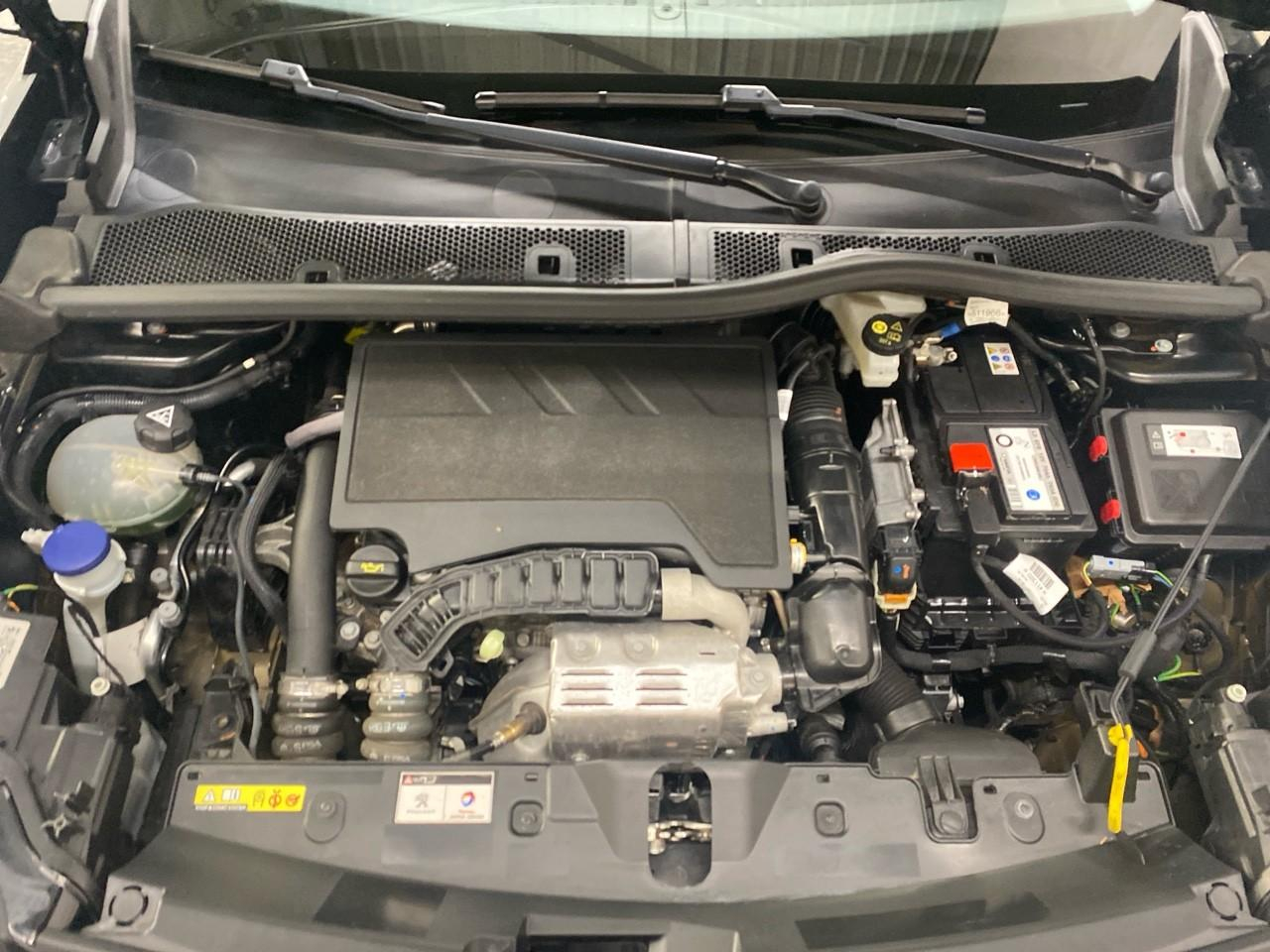 Peugeot 2008 puretech 130 s&s eat8 roadtrip — photo 15