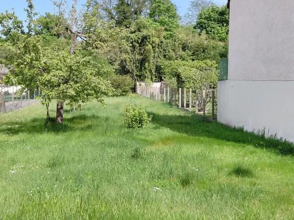 Terrain 950 m²