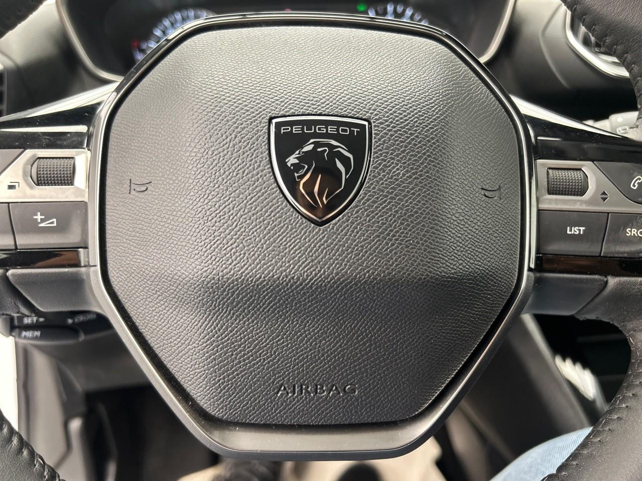 Peugeot 208 100 s&s bvm6 business — photo 25