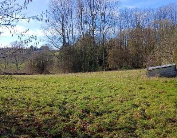 Terrain 2600 m²
