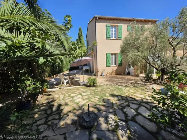 MAISON T4 de 89 M2 + garage aménagé en studio