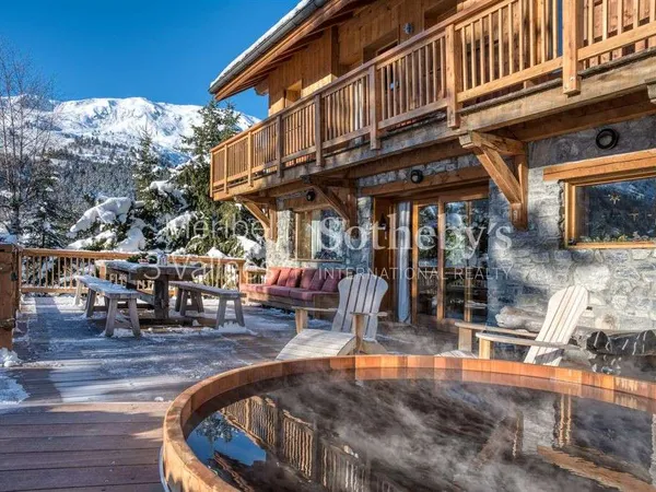Chalet 9 pièces 280 m²