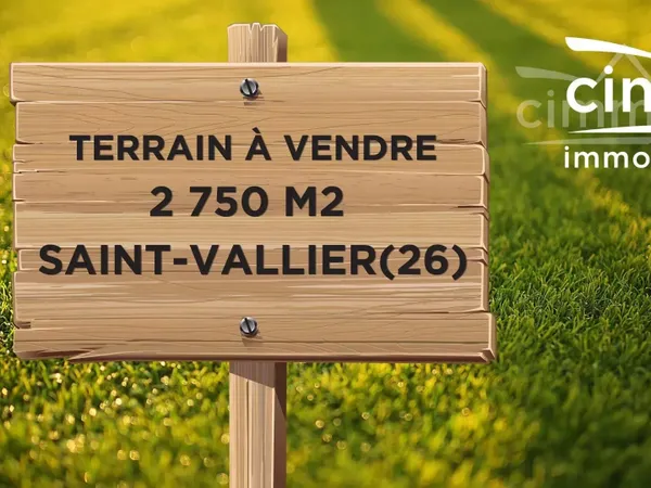 Terrain Constructible de 2750m² à Saint-Vallier-sur-Rhône