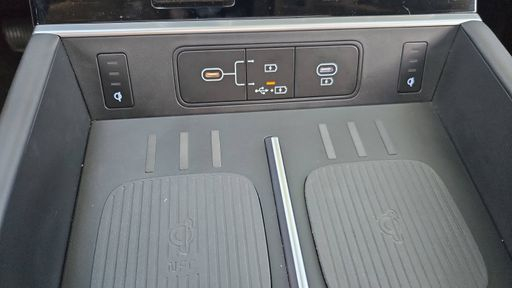 Hyundai Santa Fe 1.6 T-GDI 253 - Executive – 2024 – 13942 km – Hybride rechargeable – Boîte Automatique — photo 20