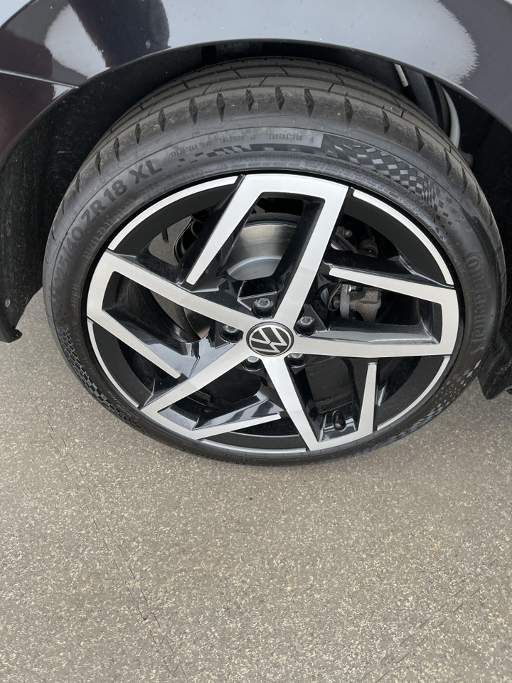 Volkswagen Golf 8 SW — photo 30