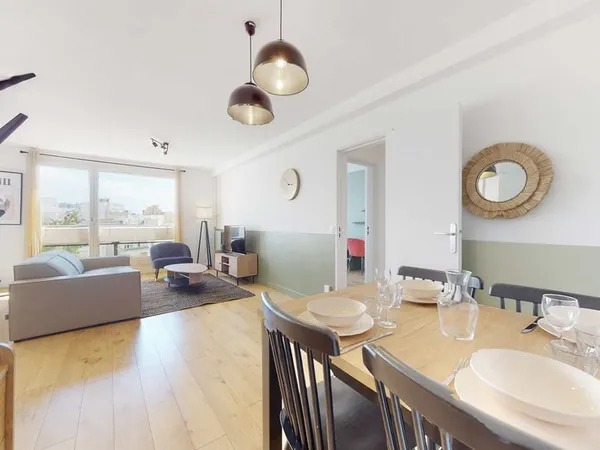 Colocation à Asnières-sur-Seine : Appartement de 9