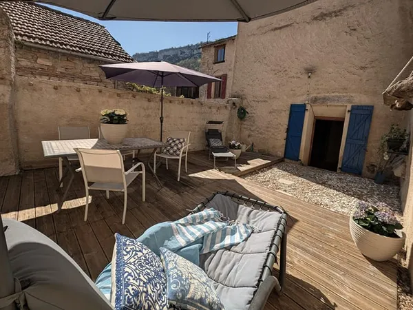 Belle maison à Saint Antonin avec terrasse