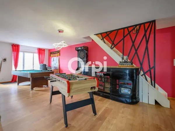 Maison 4 pièces 200 m²