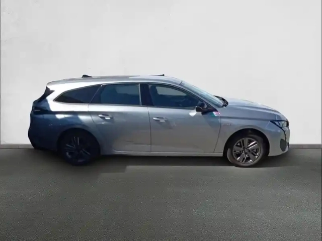 Peugeot 308 sw hybrid 145 e-dcs6 — photo 4