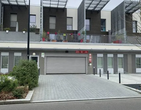 Stationnement Location Guyancourt   60€