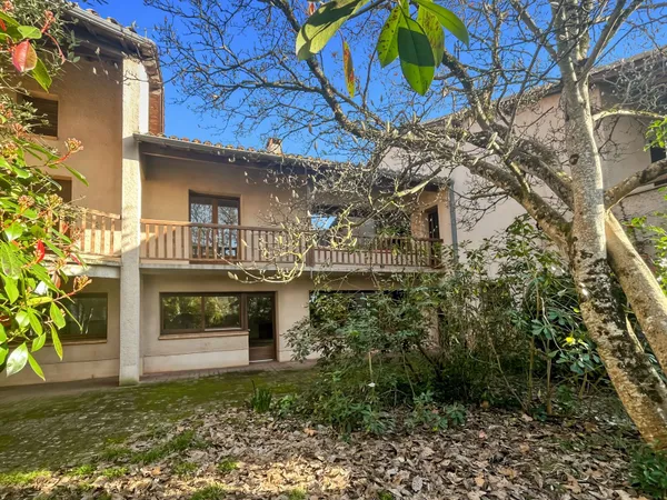 Maison 5 pièces 200 m²