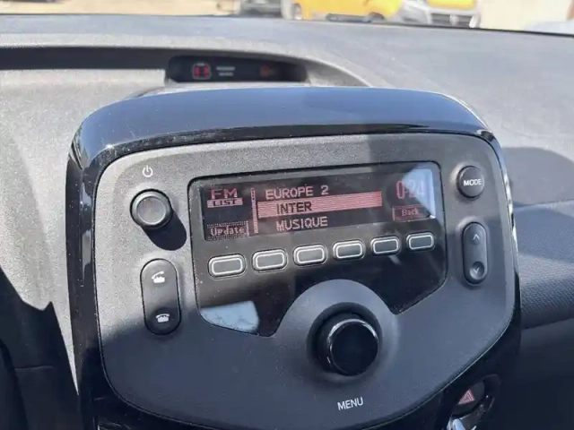 Citroën C1 vti 72 s&amp;s — photo 12