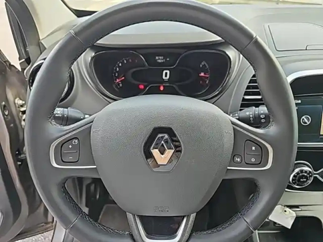 Renault Captur 1.3 tce 150ch fap intens — photo 13